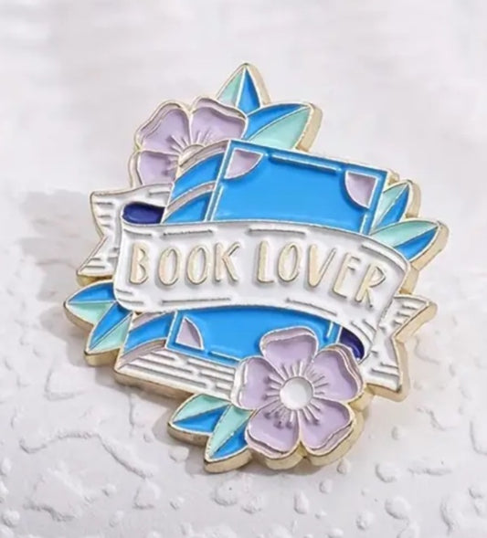 "Book lover" Pin